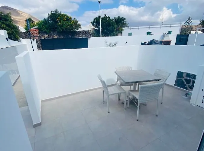 Apartment Alma 1