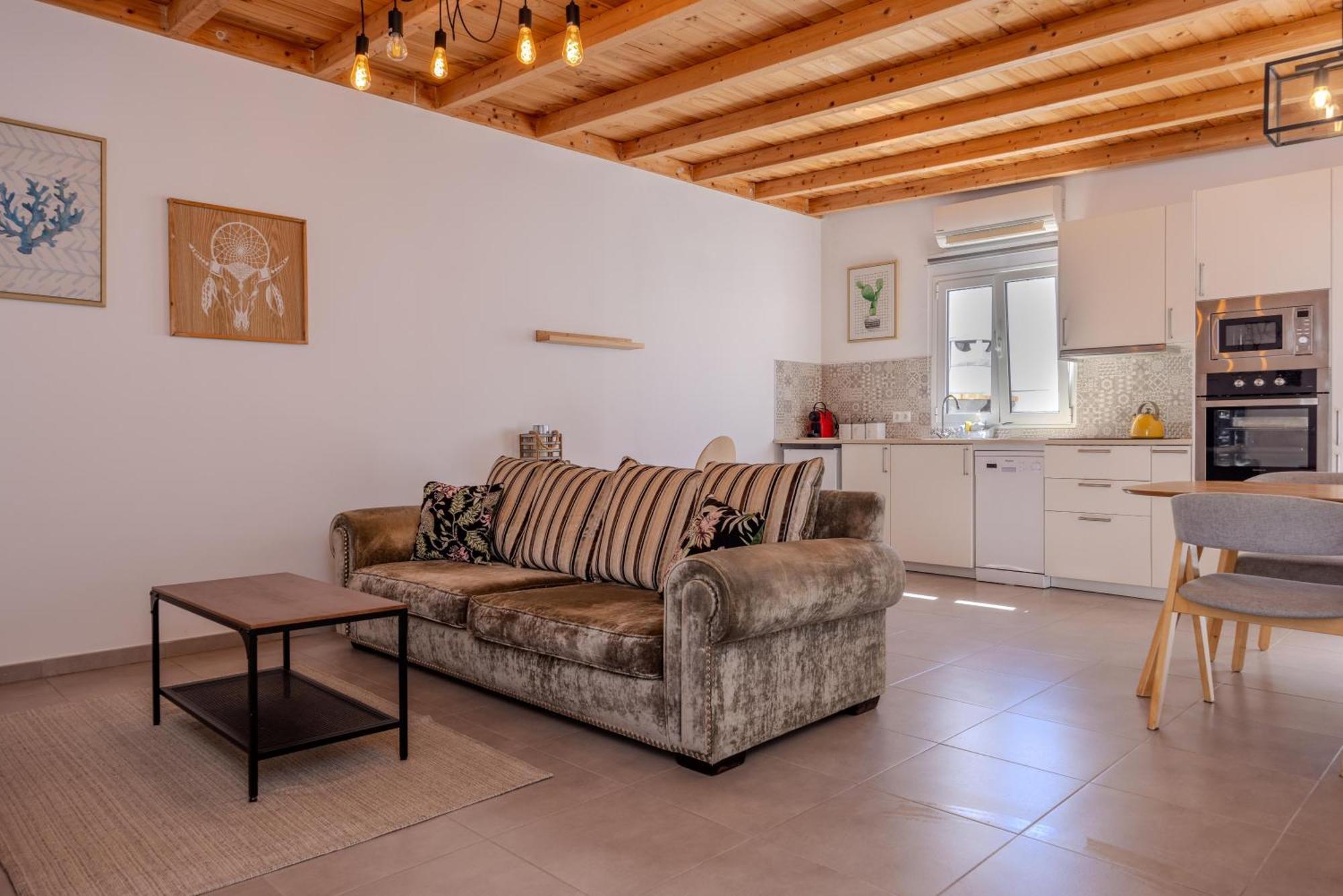 Alma 1 Apartment Tias